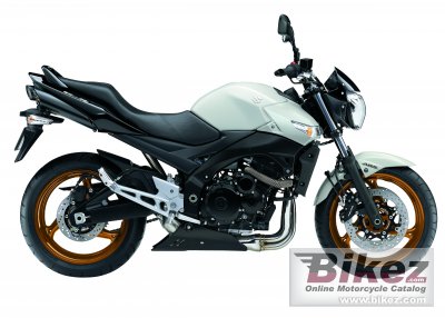 2010 Suzuki GSR 600 photo